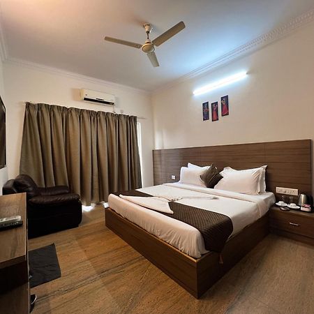 Hotel Elite By Agira Hotels-Free Airport Pickup Or Drop Yelahanka エクステリア 写真