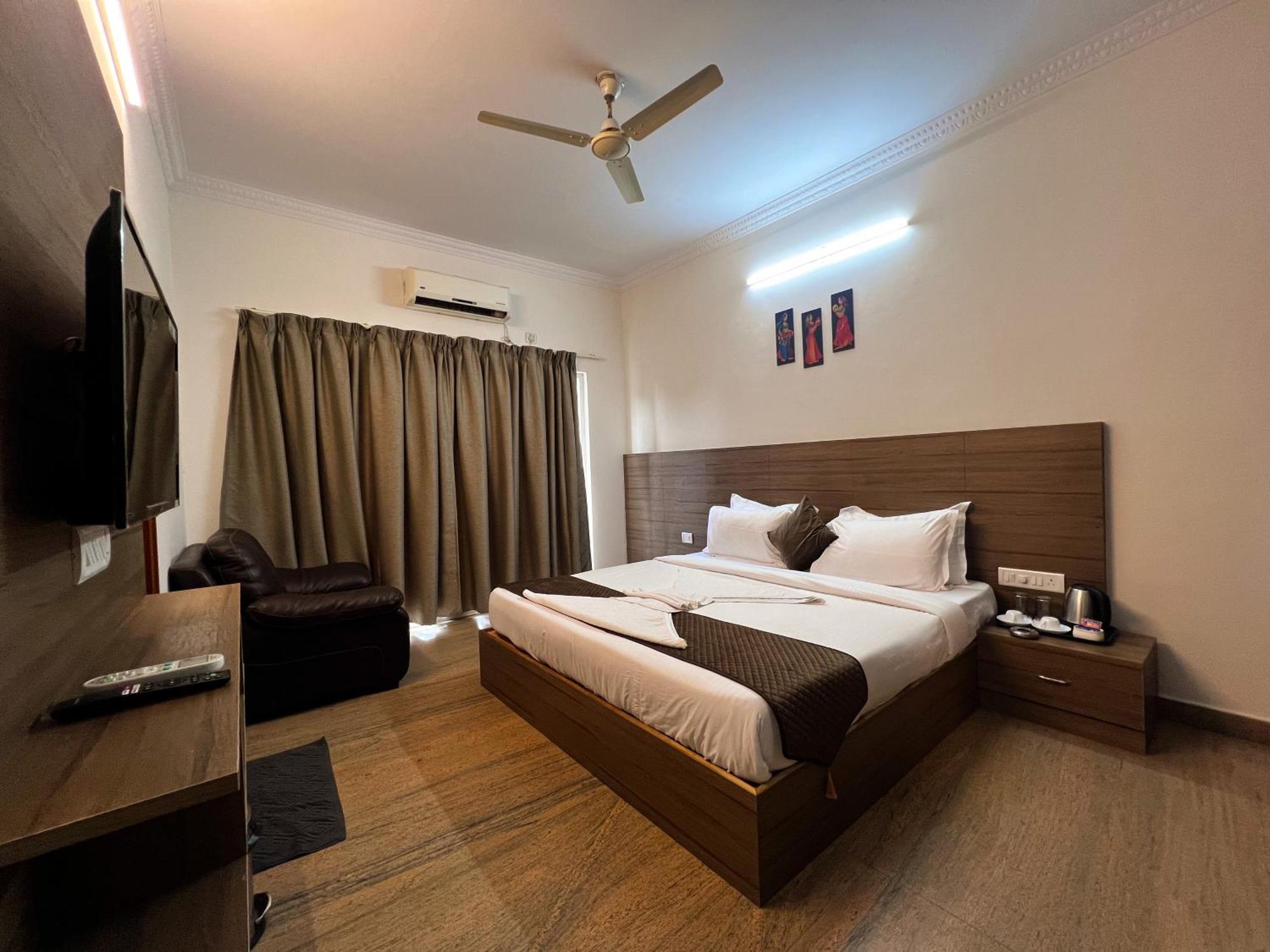 Hotel Elite By Agira Hotels-Free Airport Pickup Or Drop Yelahanka エクステリア 写真