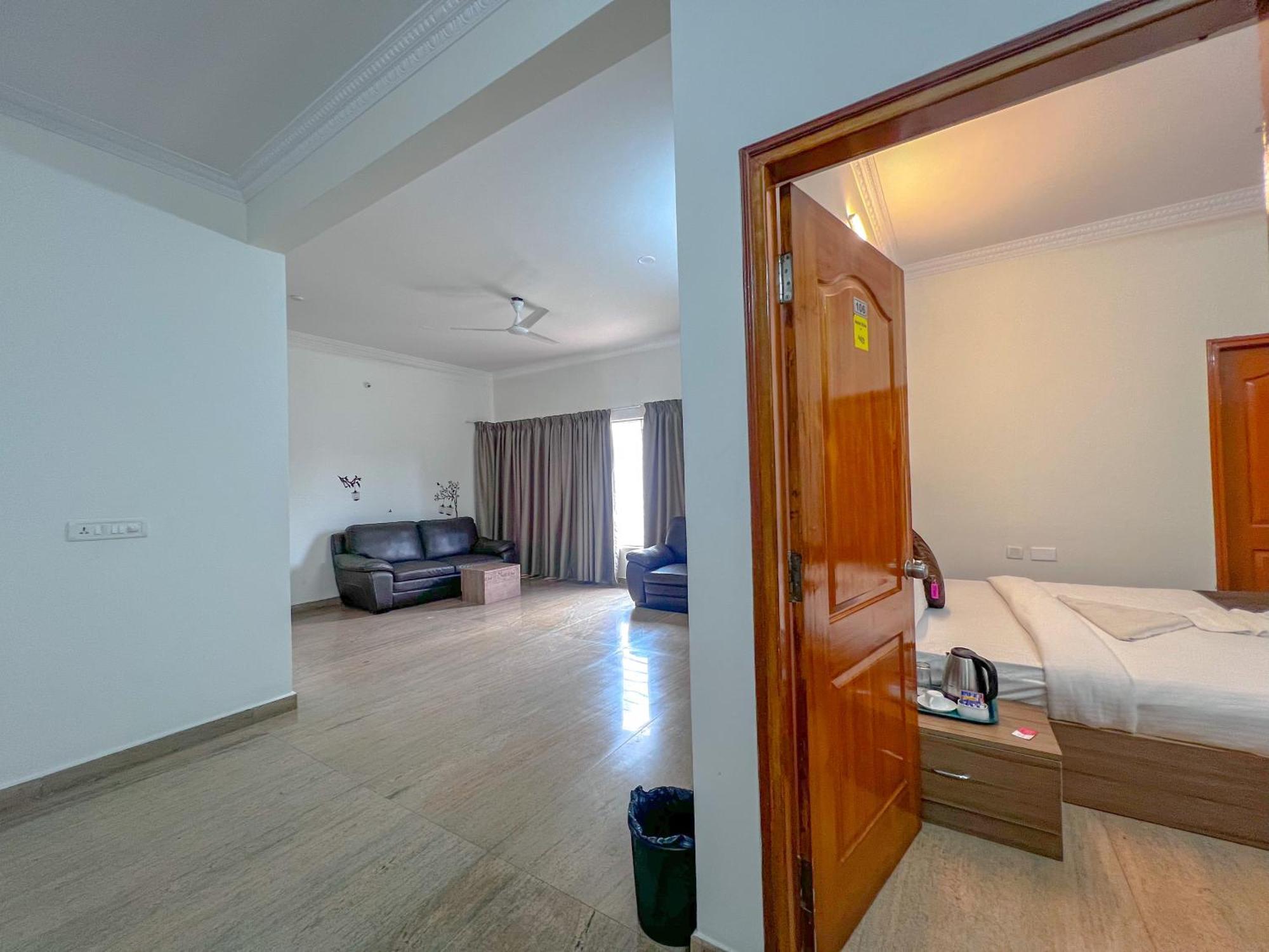 Hotel Elite By Agira Hotels-Free Airport Pickup Or Drop Yelahanka エクステリア 写真