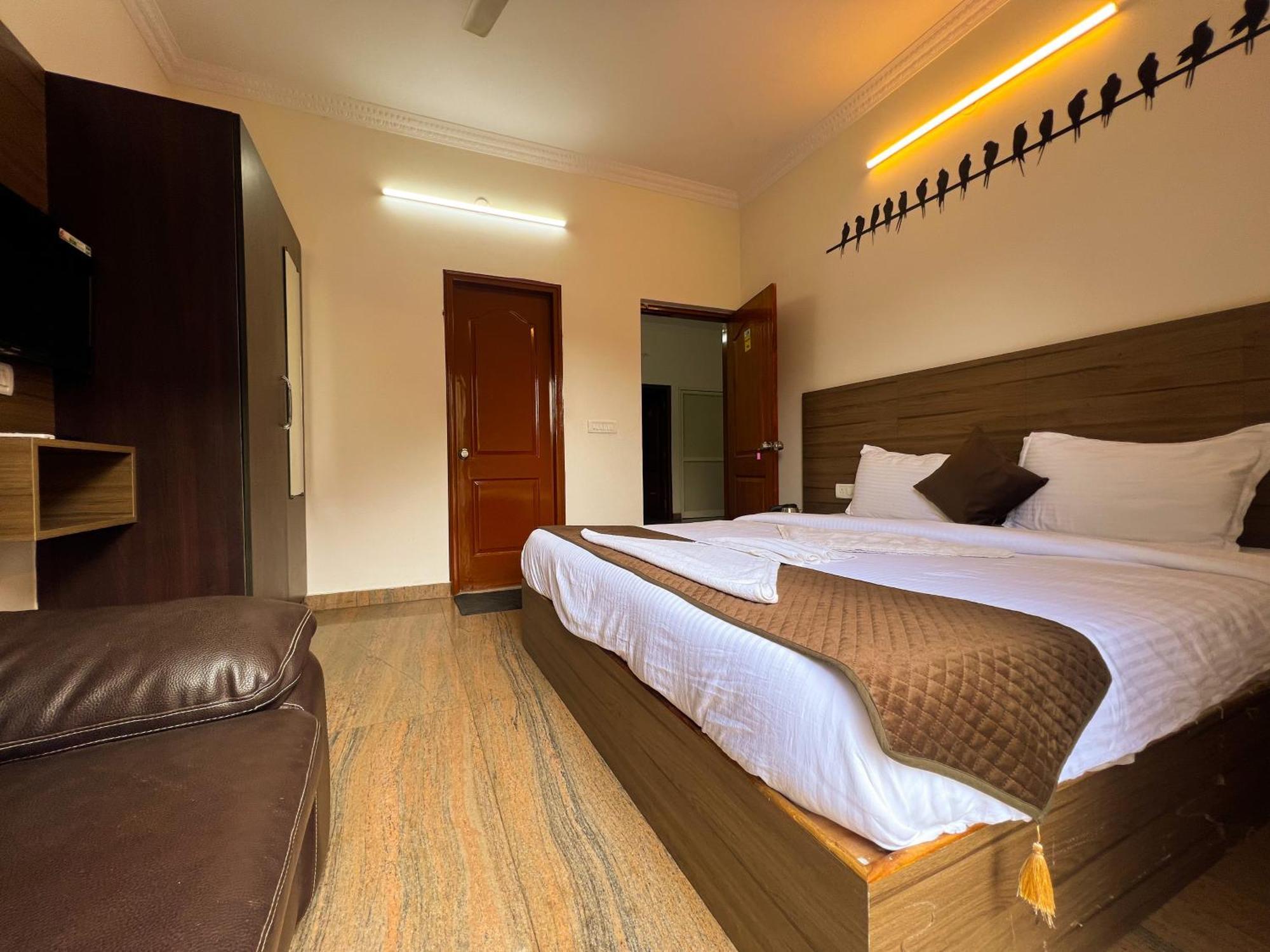 Hotel Elite By Agira Hotels-Free Airport Pickup Or Drop Yelahanka エクステリア 写真
